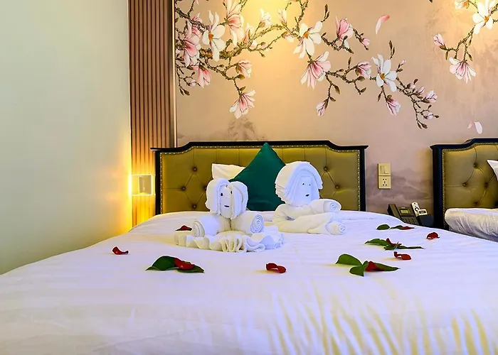 Khách sạn Ca Ty 2*